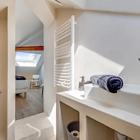 Le Dalia - 12p - Paris -